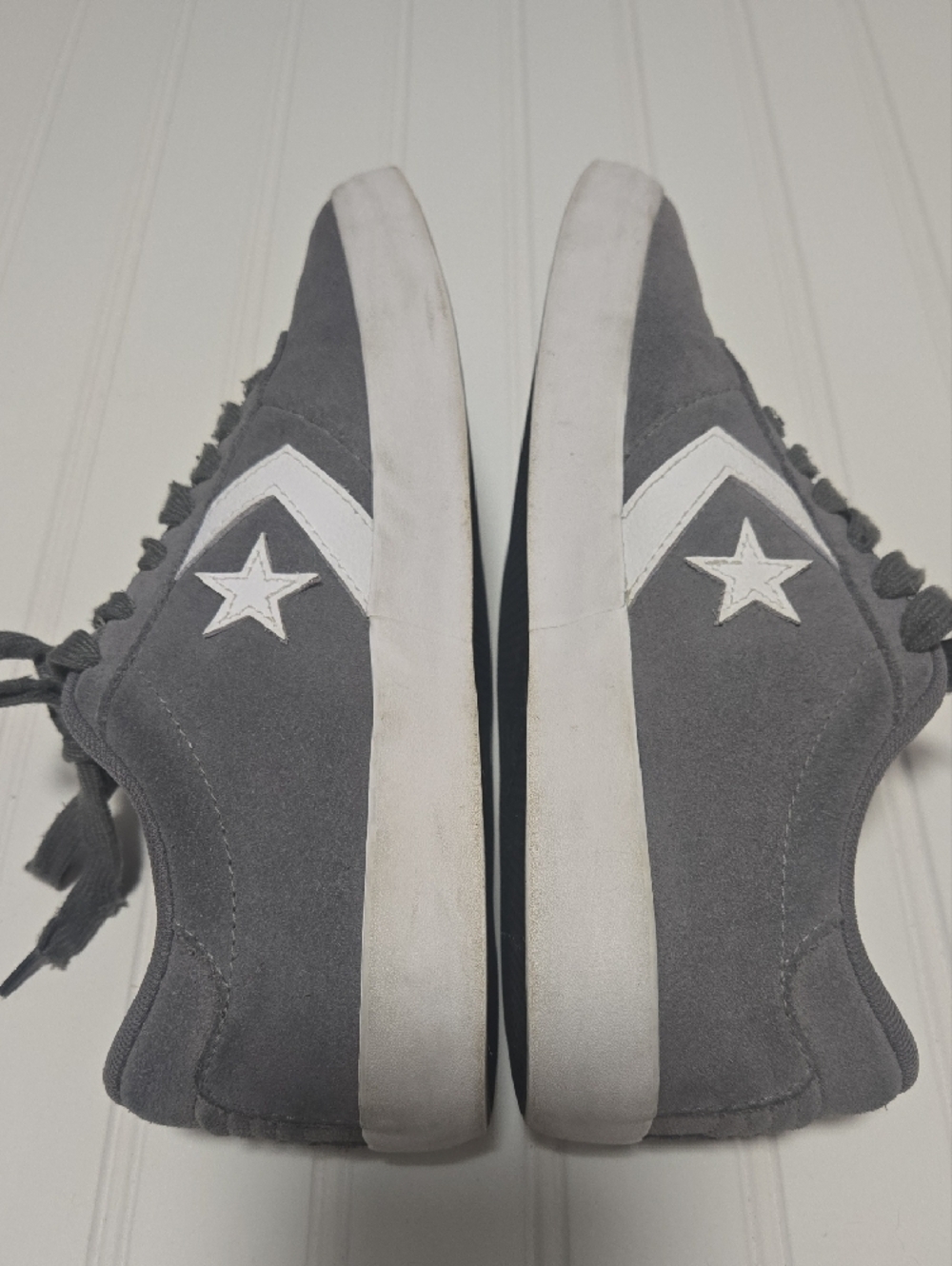 Converse Gray Suede One Star Sneakers with White Star / Size 9 - Picture 4 of 6